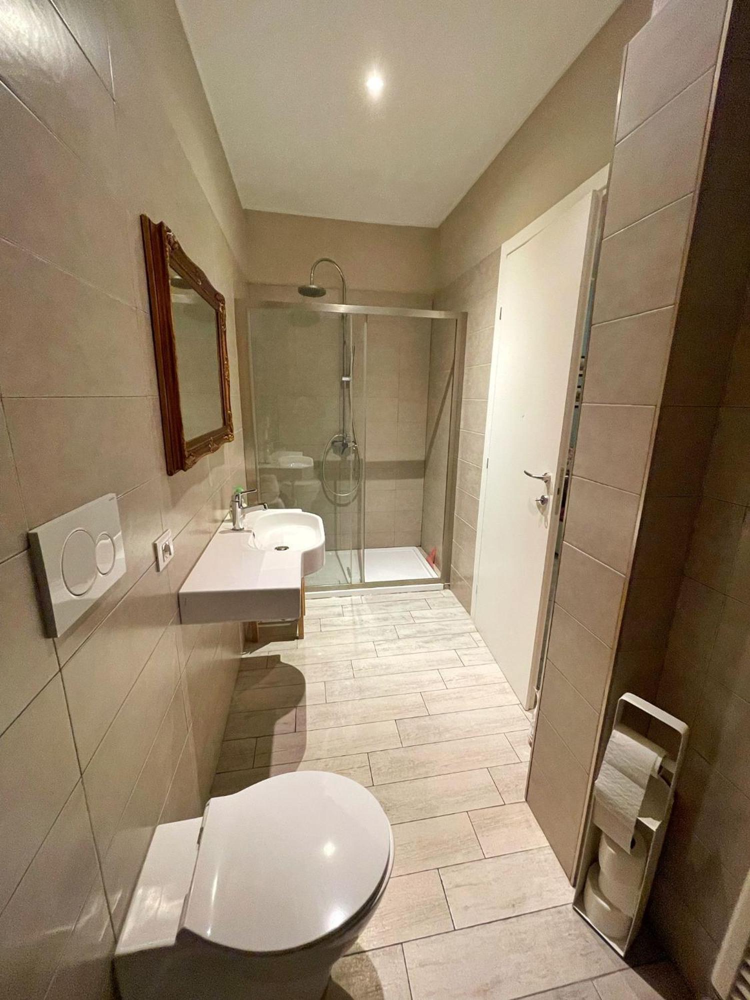 Alla Scaletta - Stanze Con Bagno Privato E Wifi A Pochi Passi Dal Duomo Mirandola Exterior photo