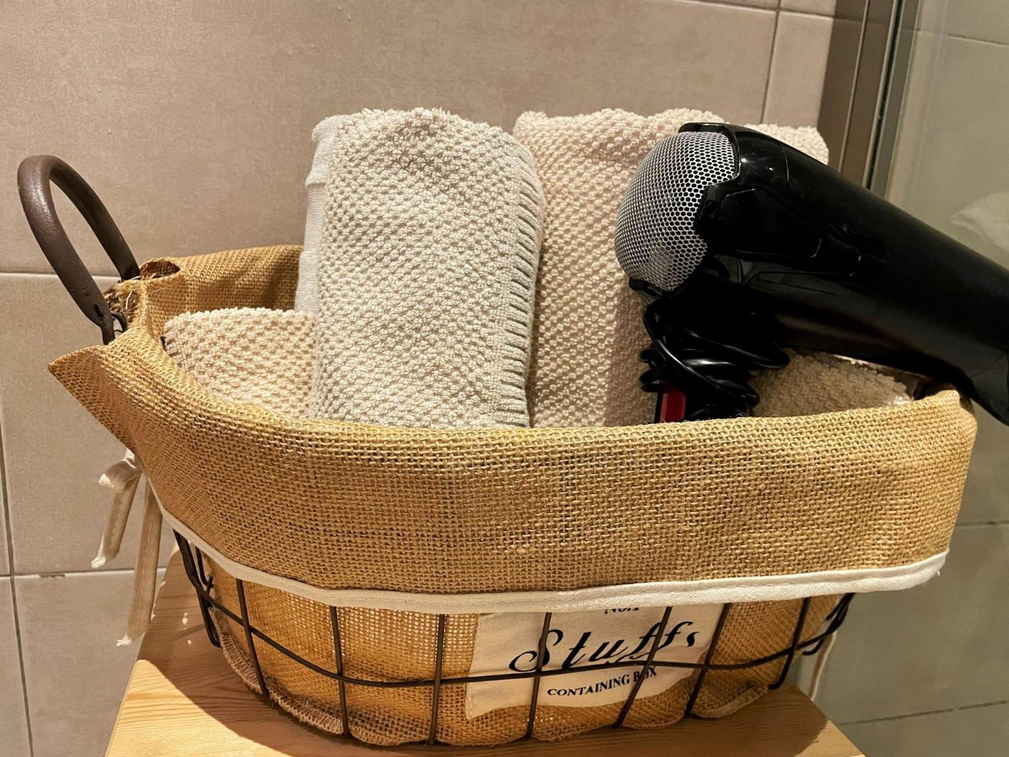 Alla Scaletta - Stanze Con Bagno Privato E Wifi A Pochi Passi Dal Duomo Mirandola Exterior photo